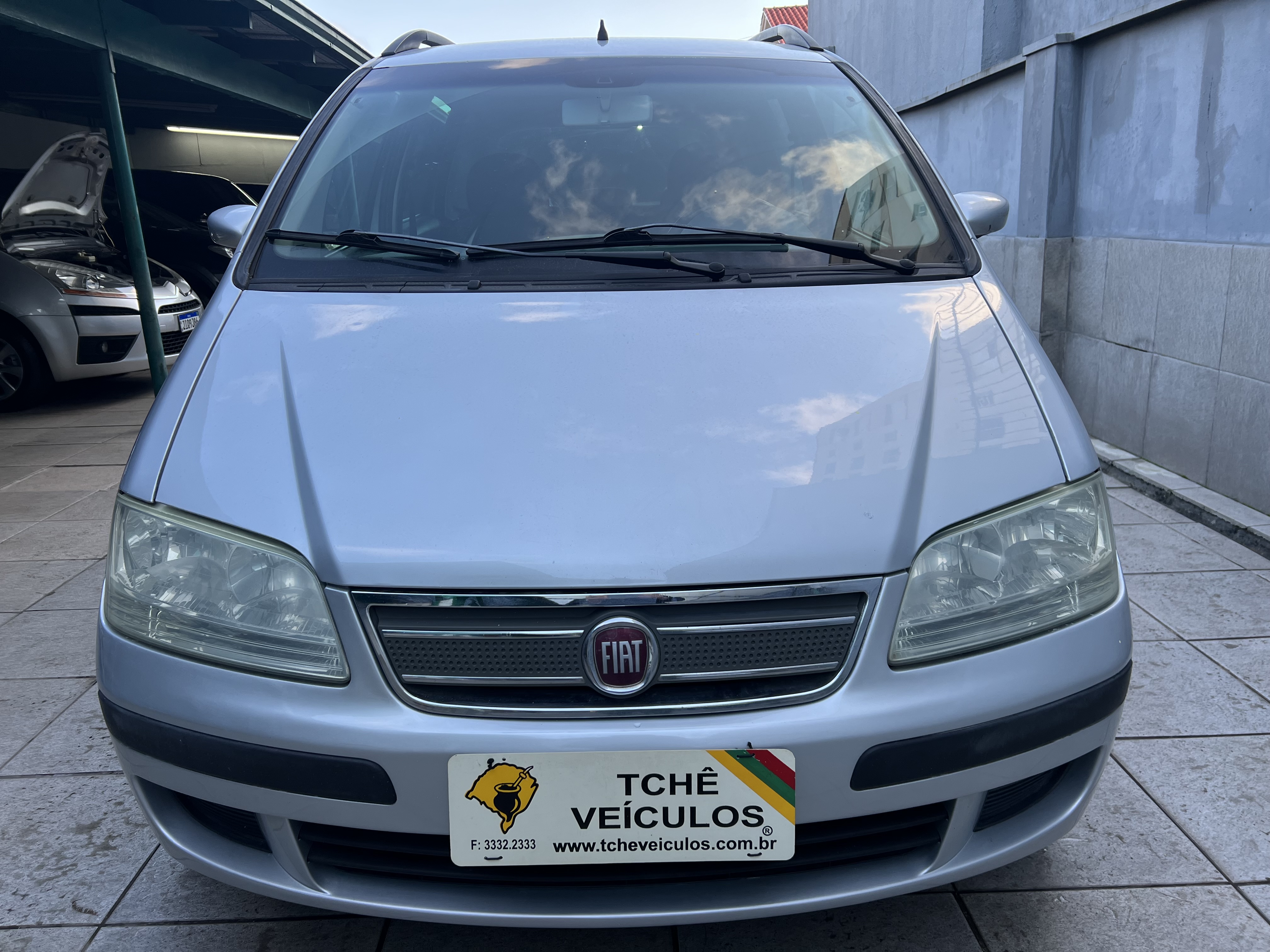 IDEA ELX ANO 2010 MOTOR FIRE1.4 8V PRATA
